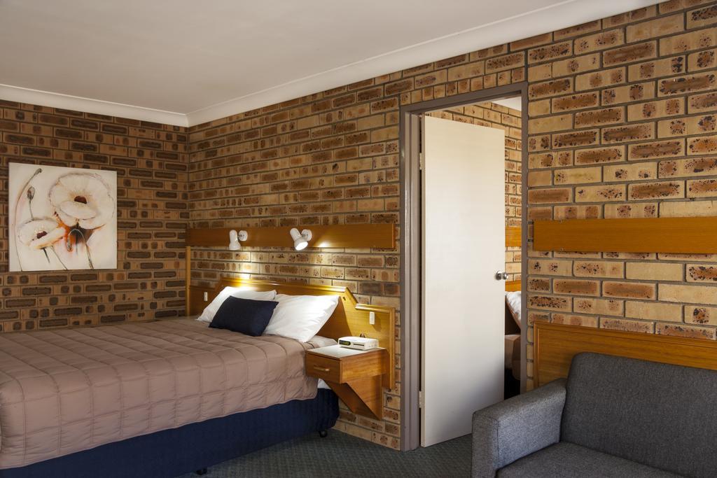 Mid Town Inn Narrabri Room photo